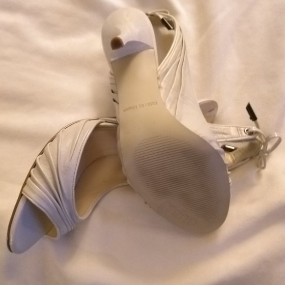 Beige Open toe Guess heels - Picture 3 of 9